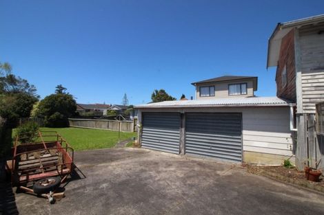 Photo of property in 3 Wattle Street, New Lynn, Auckland, 0600