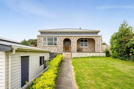Photo of property in 49 Bedford Street, Patea, 4520