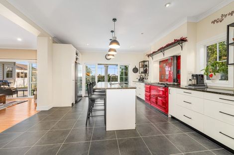 Photo of property in 39 Dittmer Drive, Awapuni, Palmerston North, 4412