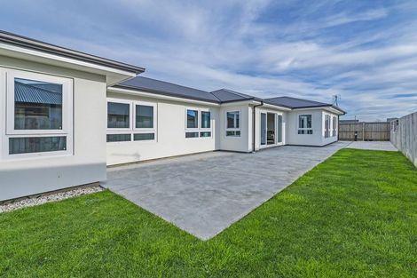 Photo of property in 2 Beckford Way, Rolleston, 7614