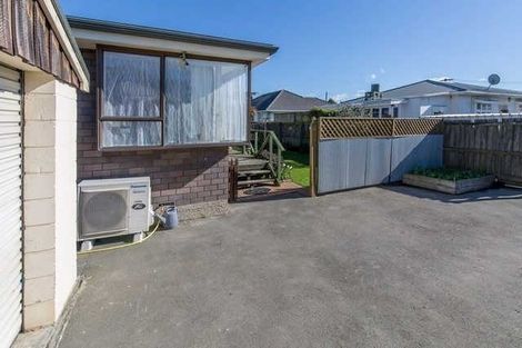 Photo of property in 2/33 Tower Street, Hornby, Christchurch, 8042