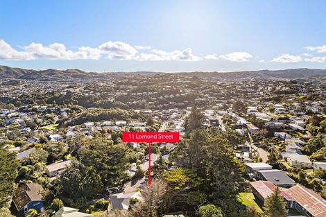 Photo of property in 11 Lomond Street, Newlands, Wellington, 6037