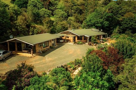 Photo of property in 1860 Pataua North Road, Pataua North, Parua Bay, 0175