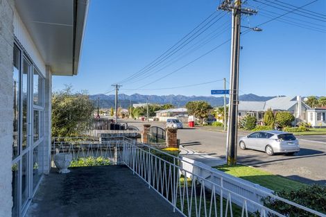 Photo of property in 36 York Street, Levin, 5510