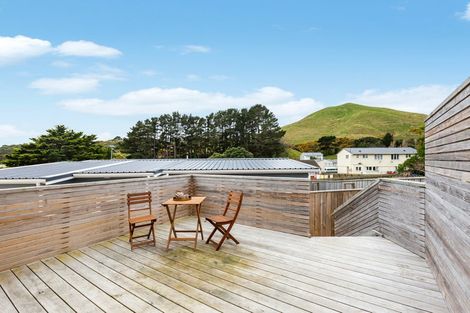 Photo of property in 5 Kaituna Street, Waitangirua, Porirua, 5024
