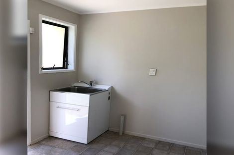 Photo of property in 19 Oreil Avenue, West Harbour, Auckland, 0618