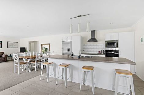 Photo of property in 152 West Road, Kaukapakapa, 0873