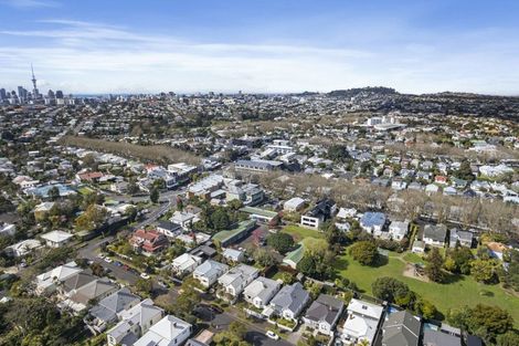 Photo of property in 8 Wellpark Avenue, Grey Lynn, Auckland, 1021