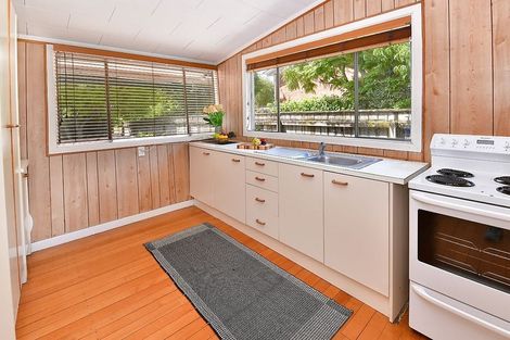 Photo of property in 23 Lillian Place, Orewa, 0931