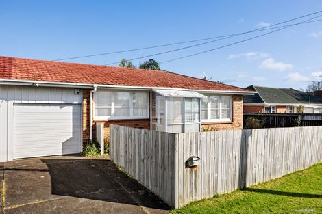 Photo of property in 2/2 Paul Place, Pakuranga, Auckland, 2010
