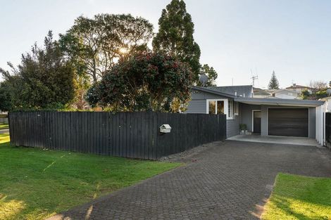 Photo of property in 35 Millers Road, Brookfield, Tauranga, 3110