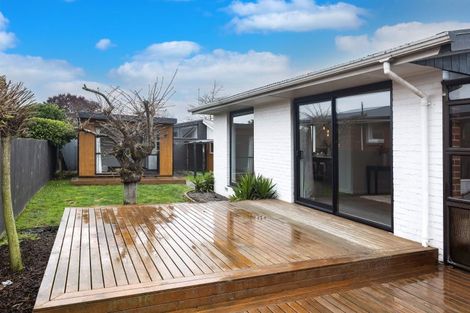 Photo of property in 1/1 Greers Road, Ilam, Christchurch, 8041