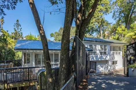 Photo of property in 11 Judges Bay Road, Parnell, Auckland, 1052