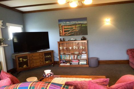 Photo of property in 11 Hill Street, Eltham, 4322