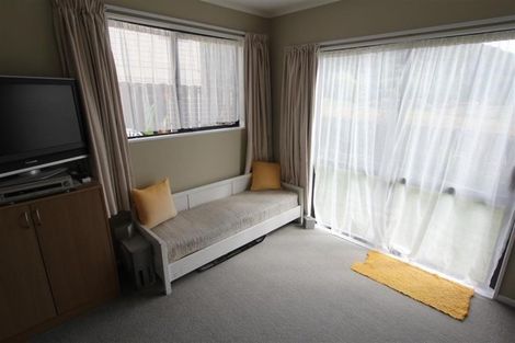 Photo of property in 27b Shackle Lane, Whitby, Porirua, 5024