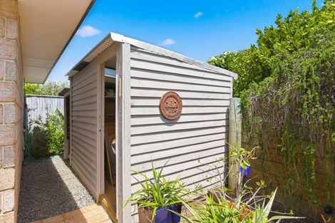 Photo of property in 10 Barrett Drive, Waikanae Beach, Waikanae, 5036