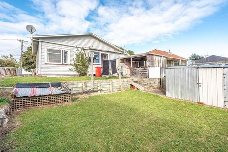 Photo of property in 6 Harper Street, Gonville, Whanganui, 4501