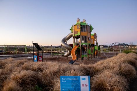 Photo of property in 2 Waituna Street, Pegasus, 7612