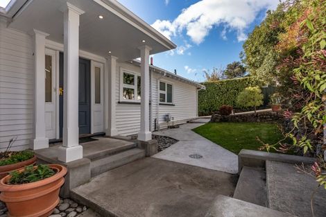 Photo of property in 123 Hackthorne Road, Cashmere, Christchurch, 8022