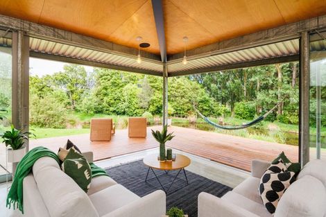 Photo of property in 849b Makerua Road, Tokomaru, Palmerston North, 4474