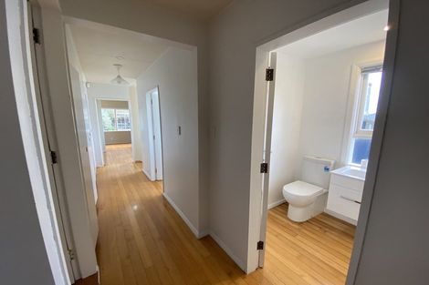 Photo of property in 214 Evans Bay Parade, Hataitai, Wellington, 6021