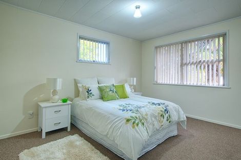 Photo of property in 11 Solo Place, Manurewa, Auckland, 2102