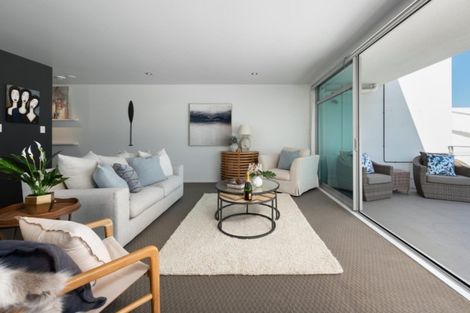 Photo of property in Palm Cove Apartments, 201/6 Tawa Street, Mount Maunganui, 3116