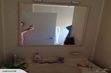 Photo of property in 5 Casuarina Road, Half Moon Bay, Auckland, 2012