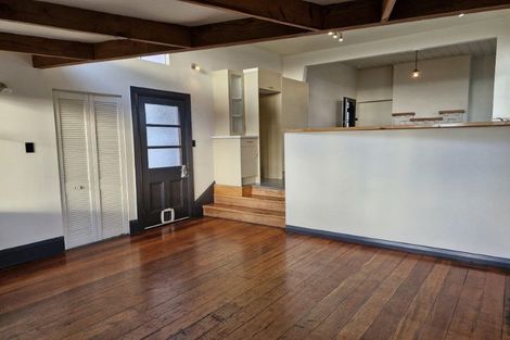 Photo of property in 24 Fulford Street, New Plymouth, 4310