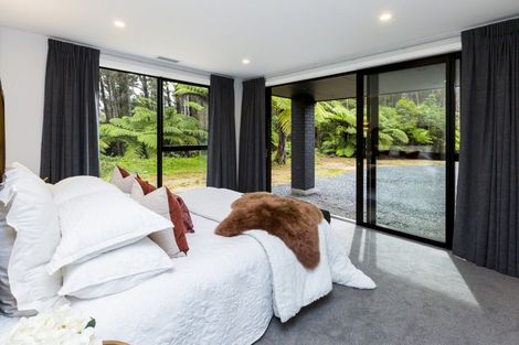 Photo of property in 60 Crest Road, Akatarawa, Upper Hutt, 5372