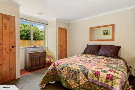 Photo of property in 16 Caulfield Place, Pukehangi, Rotorua, 3015