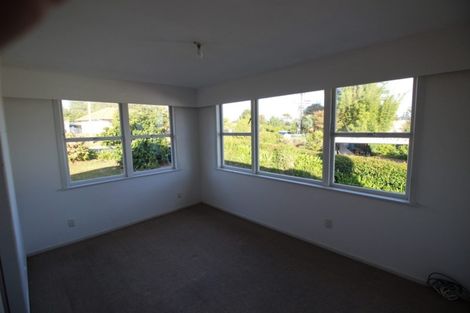 Photo of property in 30 Ranui Avenue, Ranui, Auckland, 0612
