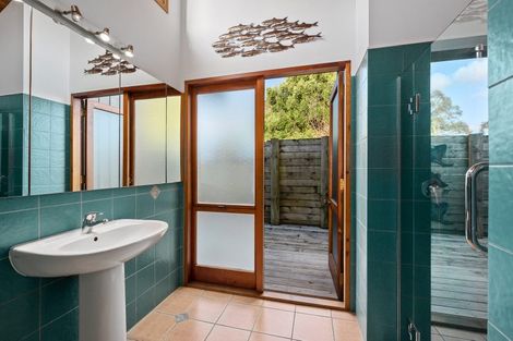 Photo of property in 417 Leigh Road, Whangateau, 0985