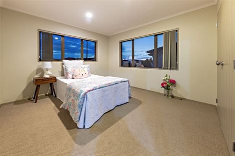 Photo of property in 27 Malahide Drive, Flat Bush, Auckland, 2019