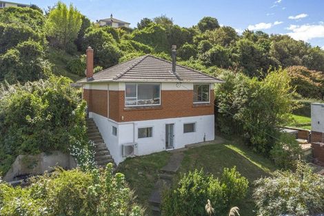 Photo of property in 30 Seaview Terrace, Kew, Dunedin, 9012