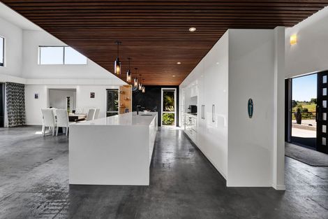 Photo of property in 68 Mcgiven Drive, Ridgewood, New Plymouth, 4371