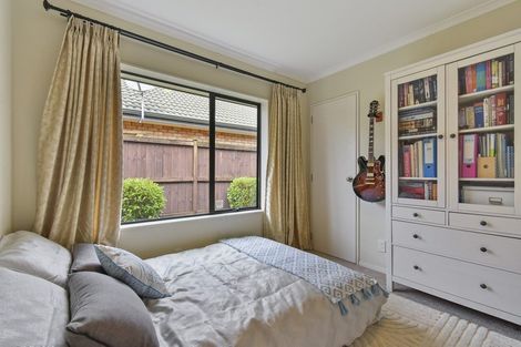 Photo of property in 4 Croftview Road, Wattle Downs, Auckland, 2103