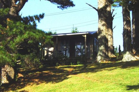 Photo of property in 122 Lone Kauri Road, Karekare, New Lynn, 0772