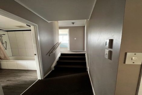 Photo of property in 1/41 Elizabeth Drive, West Harbour, Auckland, 0618