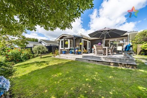 Photo of property in 28a Whites Line West, Woburn, Lower Hutt, 5010