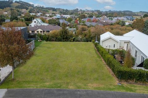 Photo of property in 37 Laly Haddon Place, Matakana, 0985