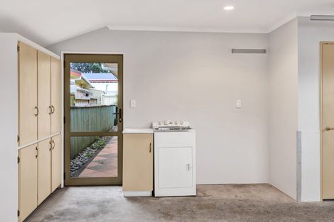 Photo of property in 21a Clemow Road, Fitzroy, New Plymouth, 4312