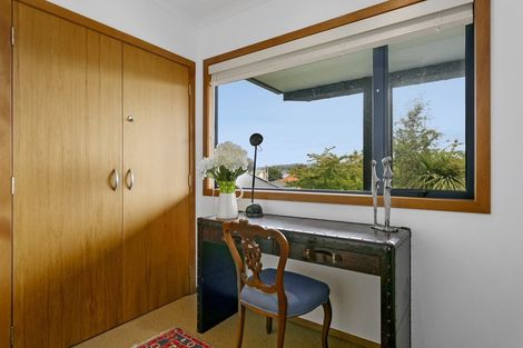 Photo of property in 27 Chesham Avenue, Waipahihi, Taupo, 3330