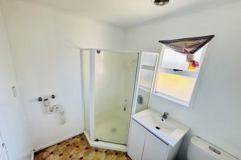 Photo of property in 2/76 Settlement Road, Papakura, 2110