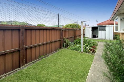 Photo of property in 2/58b Daniels Road, Redwood, Christchurch, 8051