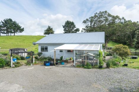 Photo of property in 187 Cemetery Road, Sanson, Palmerston North, 4479