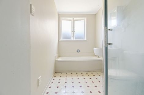 Photo of property in 8 Sayer Street, Frankton, Hamilton, 3204