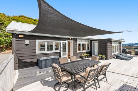 Photo of property in 16 Tongariro Street, Paraparaumu, 5032