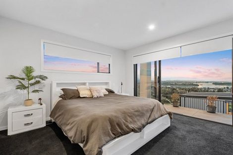 Photo of property in 42 Oceana Drive, Welcome Bay, Tauranga, 3175