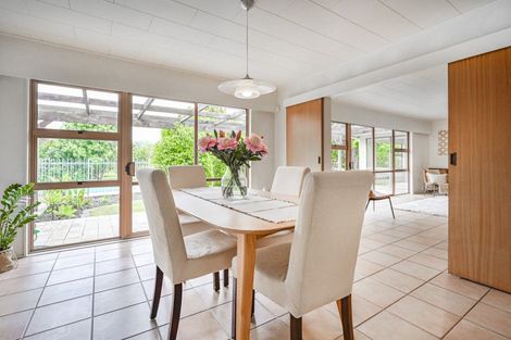 Photo of property in 72 Main Rd Clive, Clive, 4102